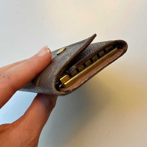 LOUIS VUITTON - monogram multicles 6 ring key case - Picture 3 of 7